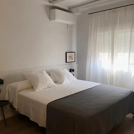 Hotel Calendula & 2*